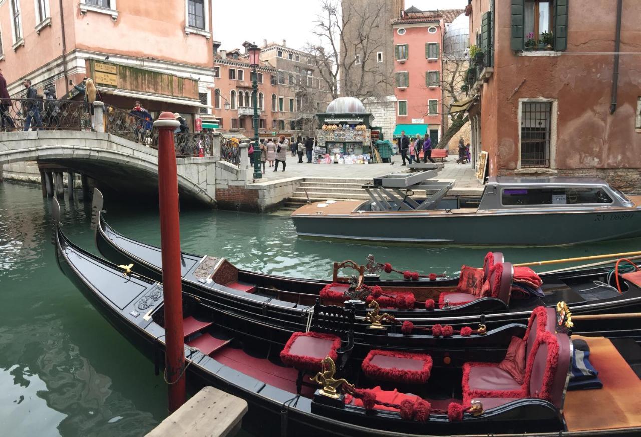 The Wolf House Hotell Venezia Eksteriør bilde